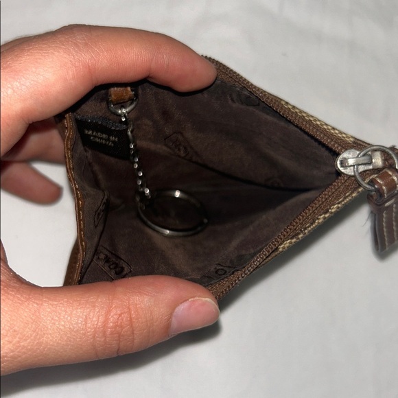 Coach Card Holder - Signature Logo - Key Chain Coin Purse - Picture 4 of 4